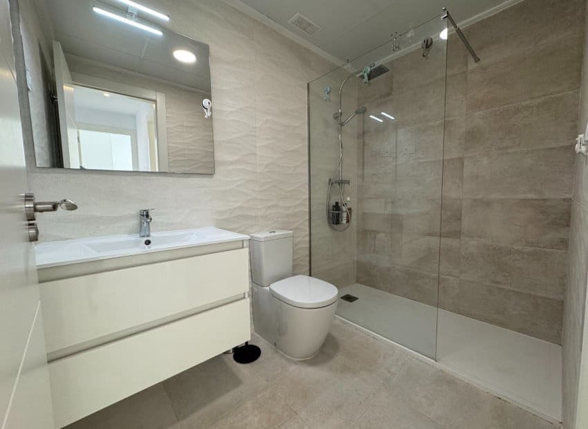 3 soveværelse Byhus til salg i San Pedro del Pinatar med swimmingpool - € 299.000 (Ref: 9800750)