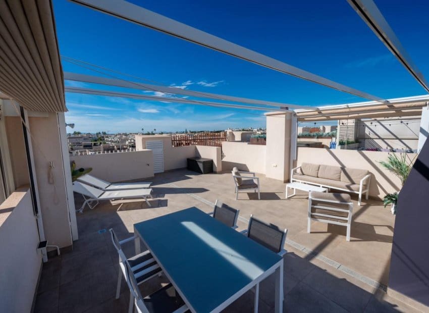 2 soveværelse Lejlighed til salg i Torre de la Horadada med swimmingpool - € 345.000 (Ref: 9801357)