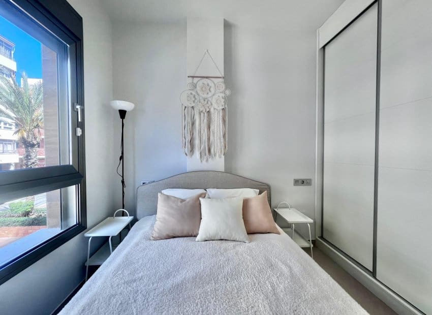 2 slaapkamer Appartement te koop in Torrevieja met zwembad - € 239.000 (Ref: 9802969)