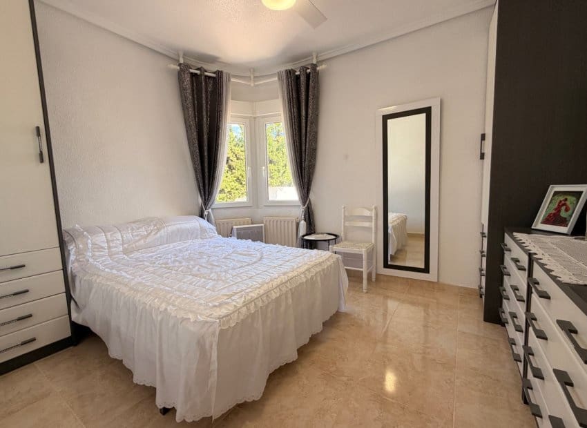 3 makuuhuone Huvila myytävänä paikassa Dona Pepa mukana uima-altaan - 475 000 € (Ref: 9804866)