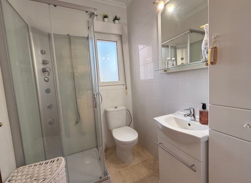 3 makuuhuone Huvila myytävänä paikassa Dona Pepa mukana uima-altaan - 475 000 € (Ref: 9804866)