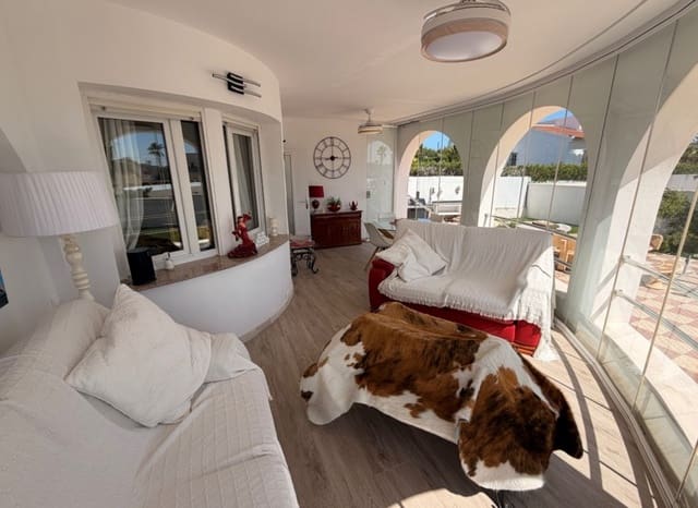 3 makuuhuone Huvila myytävänä paikassa Doña Pepa, Rojales mukana uima-altaan - 475 000 € (Ref: 9804866)