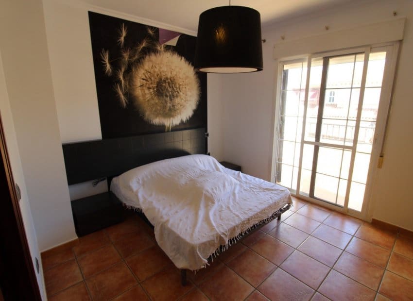 3 bedroom Townhouse for sale in Catral with pool - € 215,000 (Ref: 9804867)