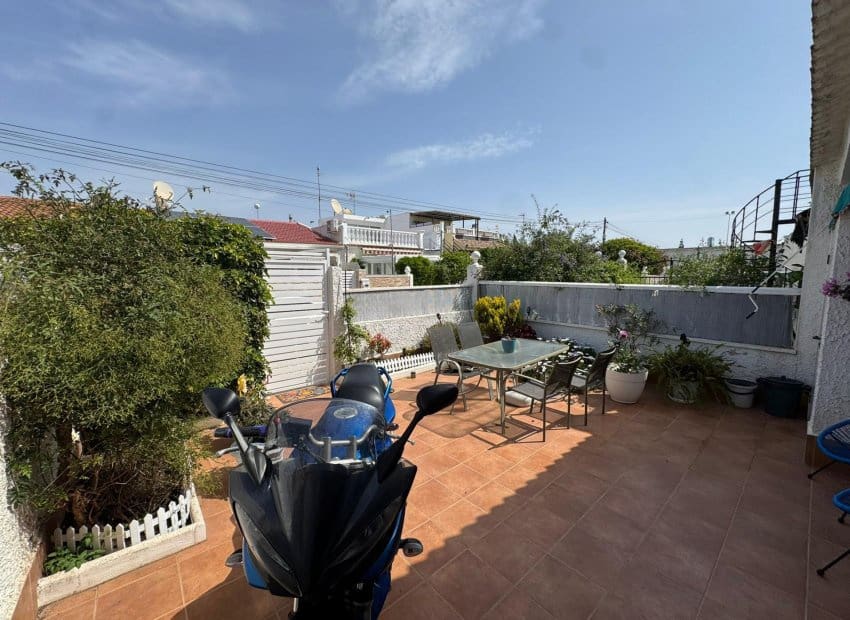 2 bedroom Apartment for sale in La Siesta - € 129,900 (Ref: 9809427)