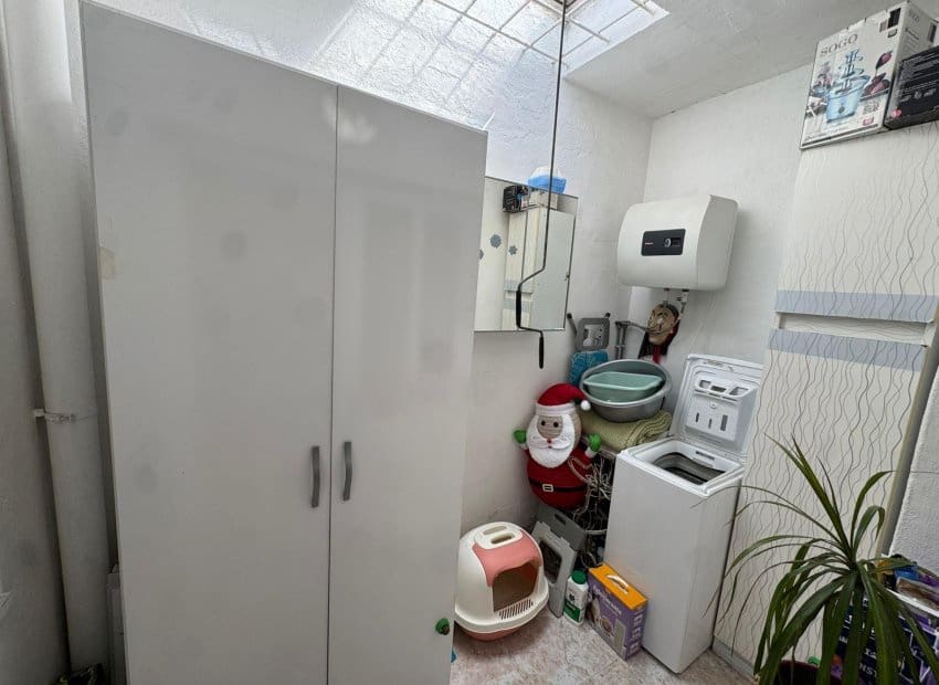 2 bedroom Apartment for sale in La Siesta - € 129,900 (Ref: 9809428)
