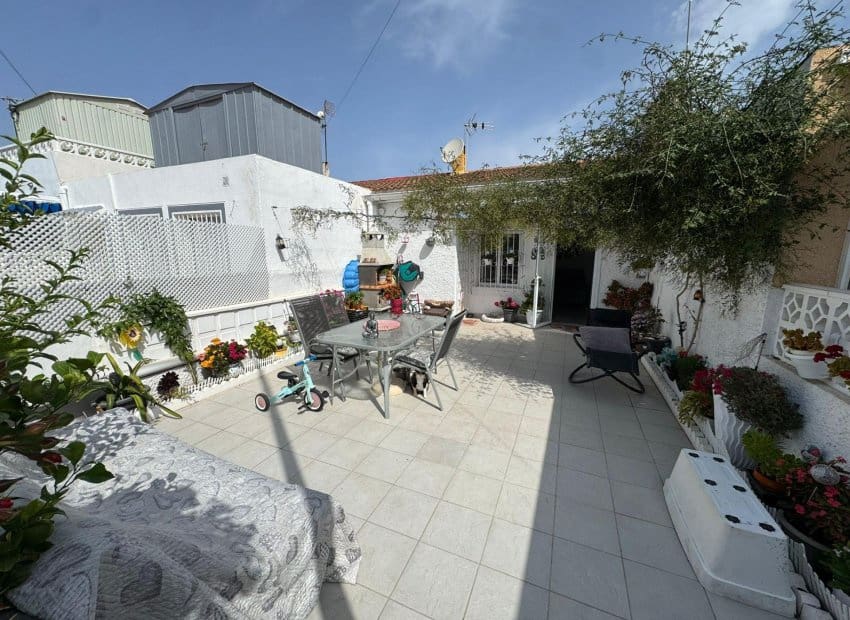 2 bedroom Apartment for sale in La Siesta - € 129,900 (Ref: 9809428)
