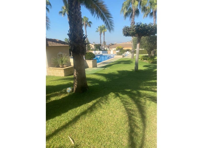2 quarto Casa em Banda para venda em Dona Pepa com piscina - 189 995 € (Ref: 9809436)