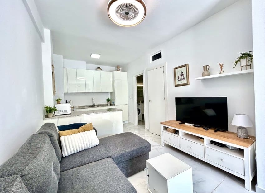 2 sovrum Lägenhet till salu i La Zenia - 189 900 € (Ref: 9809437)