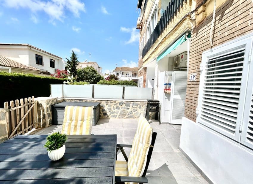 2 sovrum Lägenhet till salu i La Zenia - 189 900 € (Ref: 9809437)