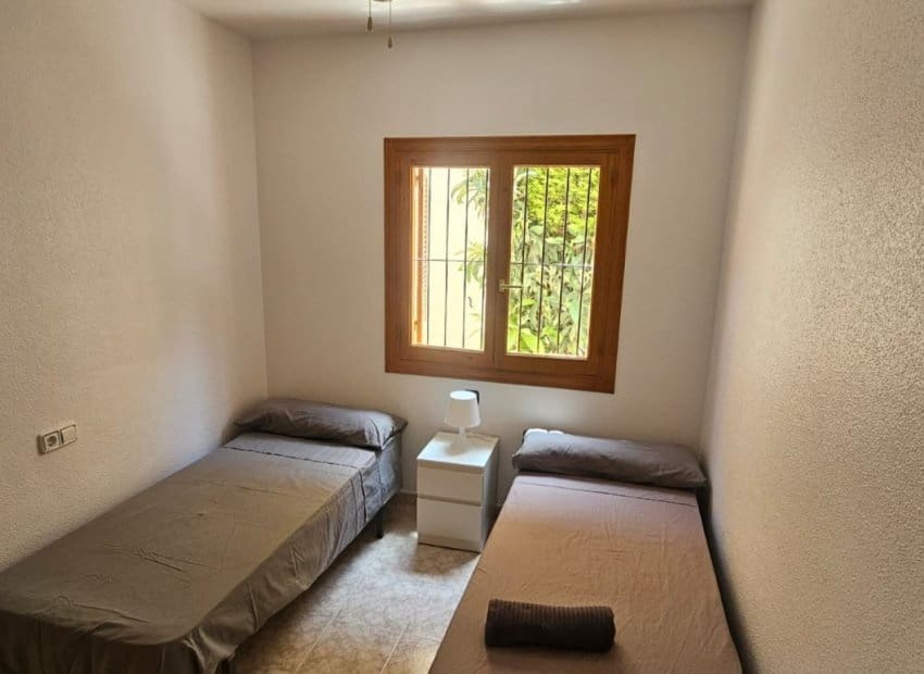 2 makuuhuone Huoneisto myytävänä paikassa Playa Flamenca mukana uima-altaan - 185 000 € (Ref: 9809438)