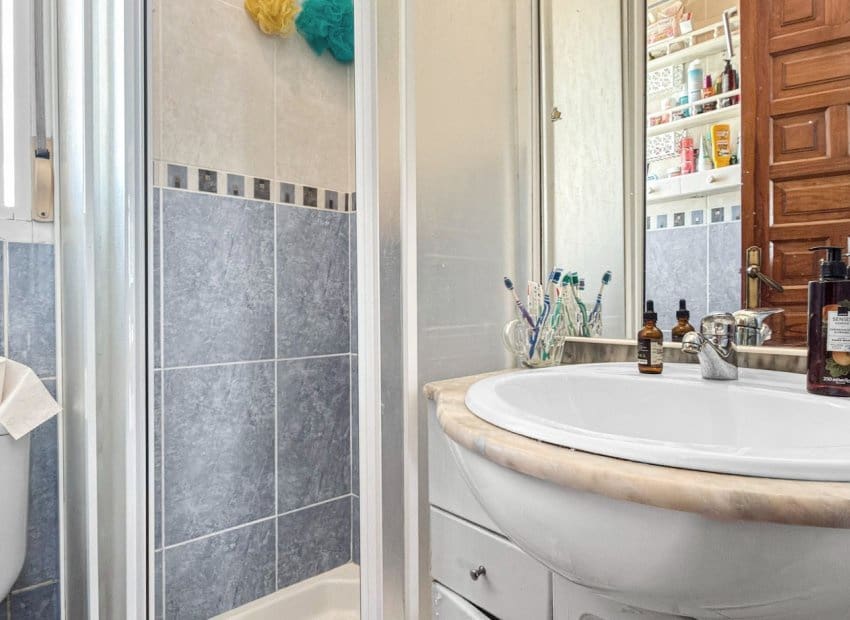 2 soveværelse Byhus til salg i Ciudad Quesada med swimmingpool - € 149.000 (Ref: 9809439)