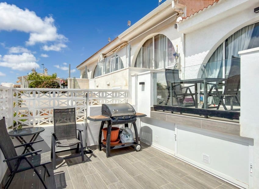 1 sypialnia Apartament na sprzedaż w Ciudad Quesada z basenem - 149 000 € (Ref: 9809440)