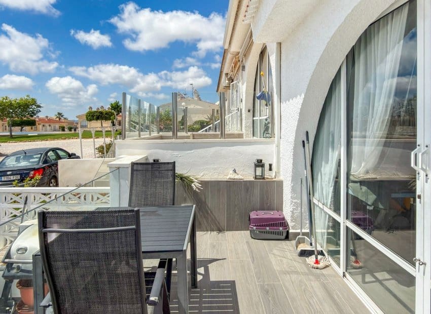 1 sypialnia Apartament na sprzedaż w Ciudad Quesada z basenem - 149 000 € (Ref: 9809440)