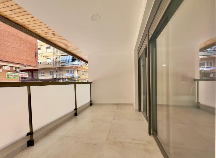 3 quarto Apartamento para venda em Torrevieja - 249 900 € (Ref: 9809442)