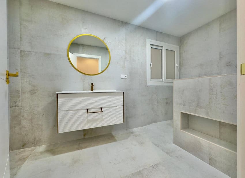 3 quarto Apartamento para venda em Torrevieja - 249 900 € (Ref: 9809442)