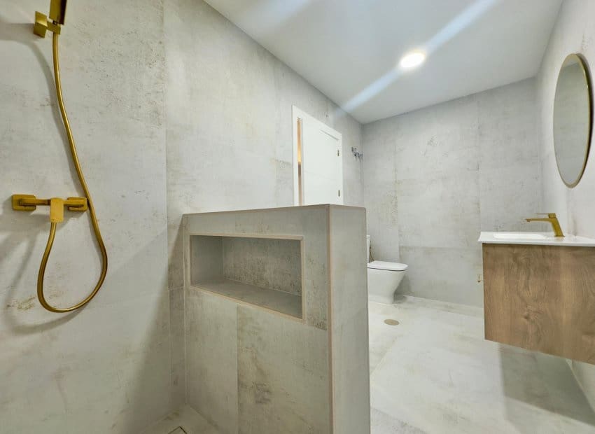 3 quarto Apartamento para venda em Torrevieja - 249 900 € (Ref: 9809442)