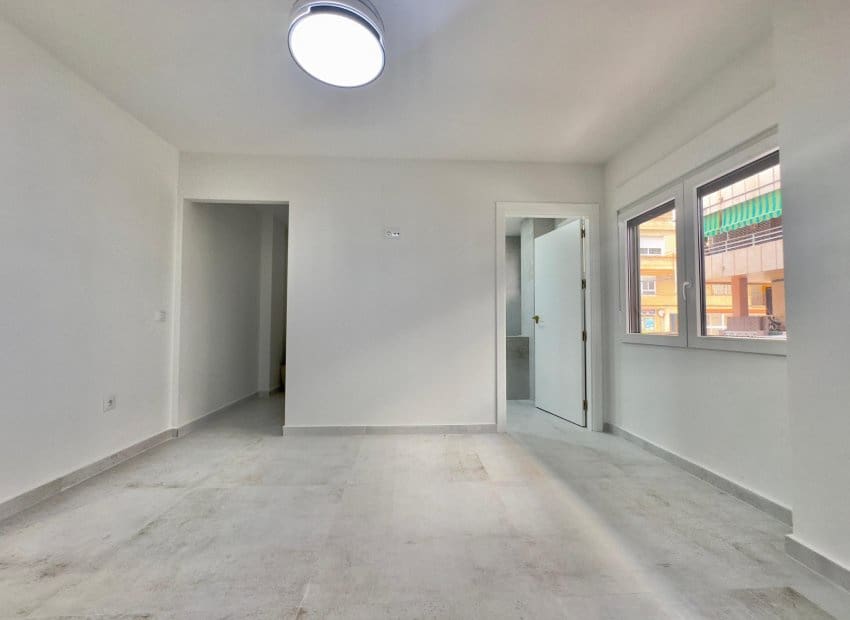 3 quarto Apartamento para venda em Torrevieja - 249 900 € (Ref: 9809442)