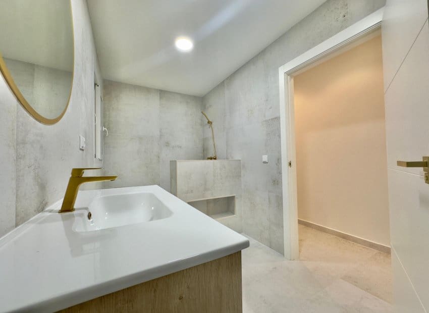 3 quarto Apartamento para venda em Torrevieja - 249 900 € (Ref: 9809442)