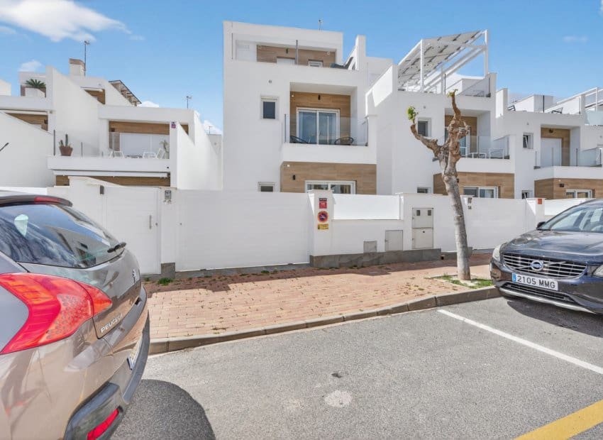 4 sovrum Villa till salu i San Pedro del Pinatar med pool - 519 000 € (Ref: 9809839)