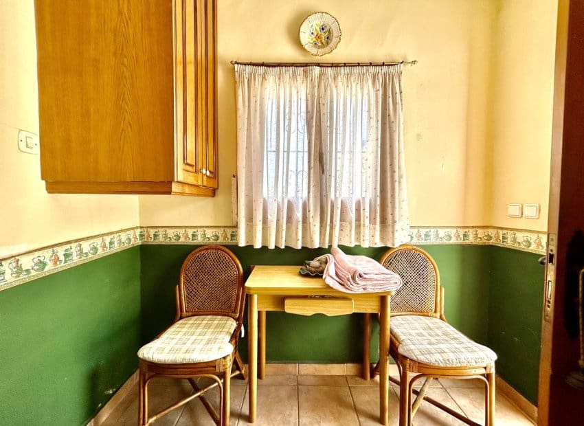 3 slaapkamer Villa te koop in La Zenia met zwembad - € 630.000 (Ref: 9809840)