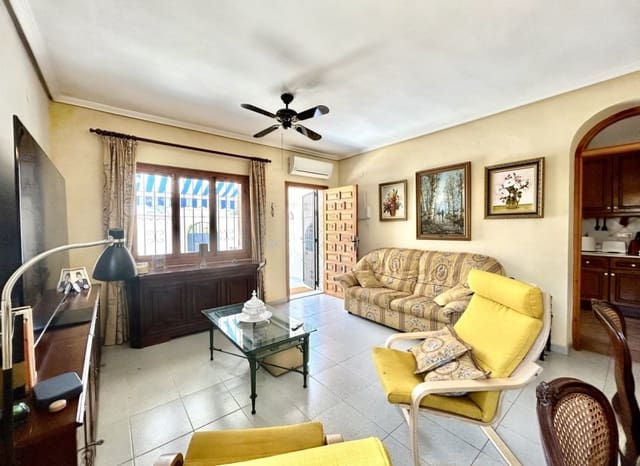 3 slaapkamer Villa te koop in La Zenia, Orihuela met zwembad - € 630.000 (Ref: 9809840)