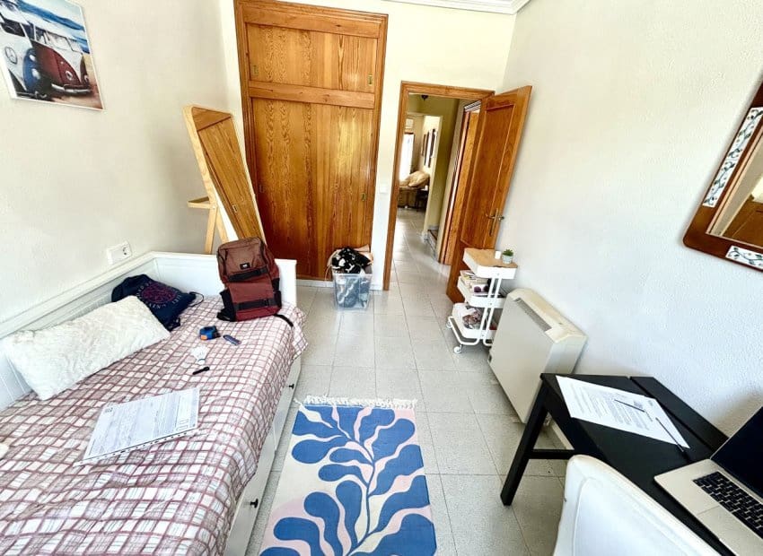 3 slaapkamer Villa te koop in La Zenia met zwembad - € 630.000 (Ref: 9809840)