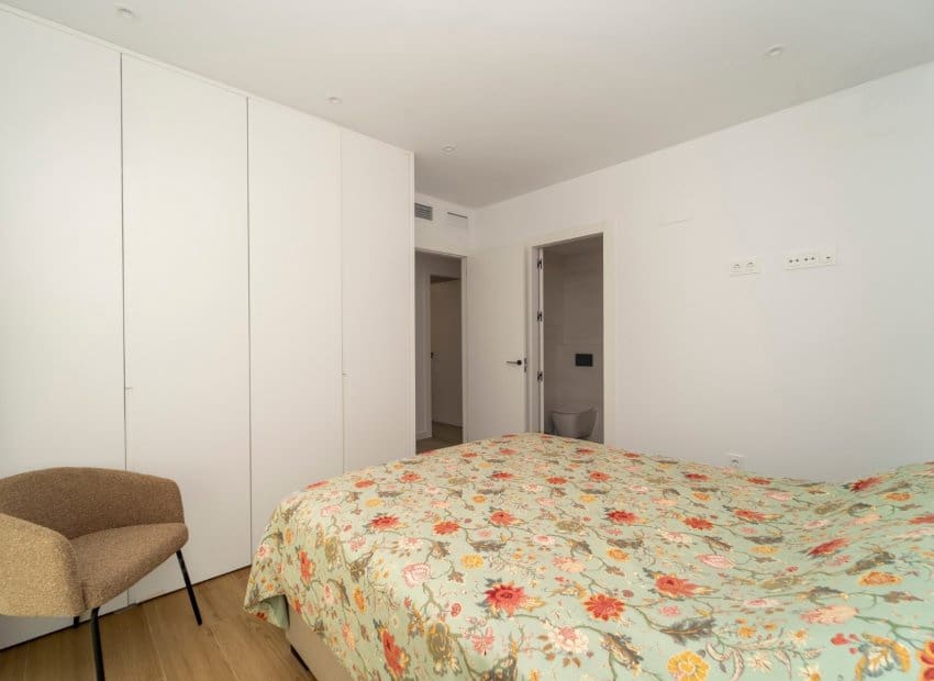 3 quarto Apartamento para venda em Pilar de la Horadada com piscina - 349 000 € (Ref: 9809841)