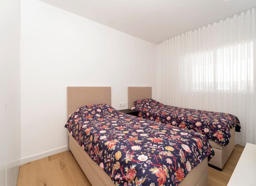 3 quarto Apartamento para venda em Pilar de la Horadada com piscina - 349 000 € (Ref: 9809841)