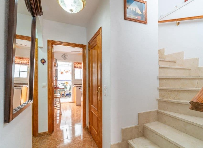 3 quarto Casa em Banda para venda em Orihuela Costa com piscina - 242 000 € (Ref: 9814633)