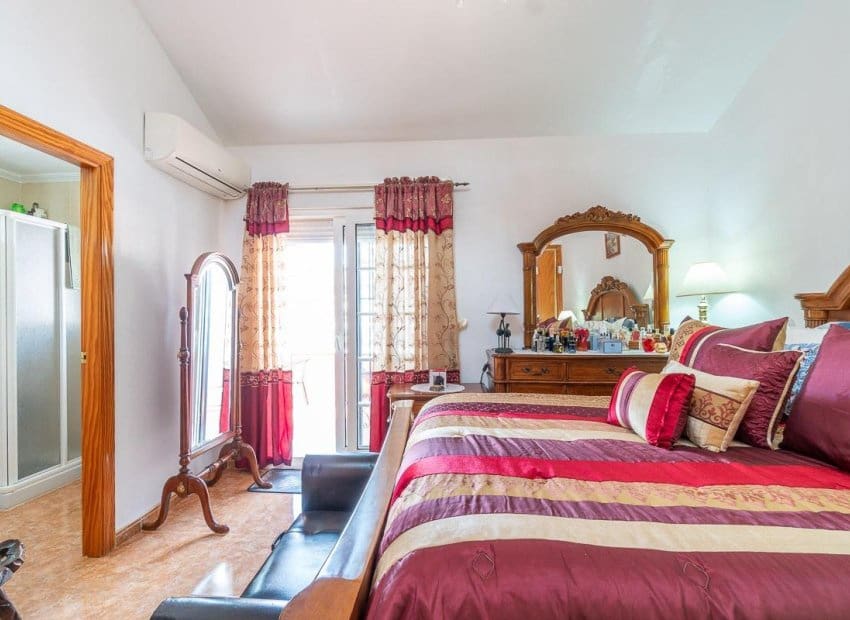 3 quarto Casa em Banda para venda em Orihuela Costa com piscina - 242 000 € (Ref: 9814633)
