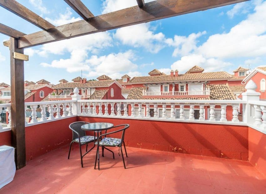 3 quarto Casa em Banda para venda em Orihuela Costa com piscina - 242 000 € (Ref: 9814633)
