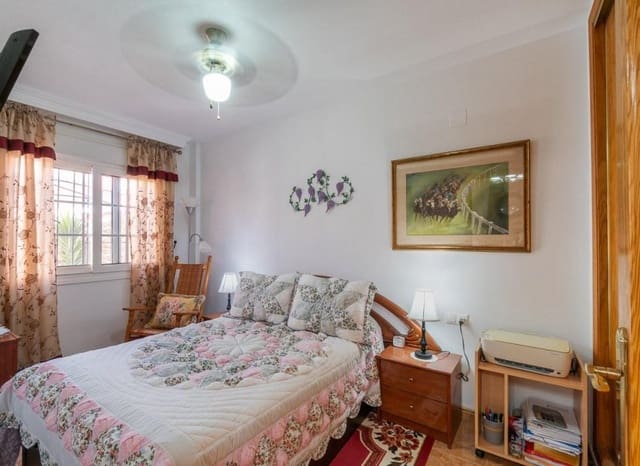 3 slaapkamer Huis te koop in Los Almendros (Orihuela Costa), Orihuela met zwembad - € 242.000 (Ref: 9814633)