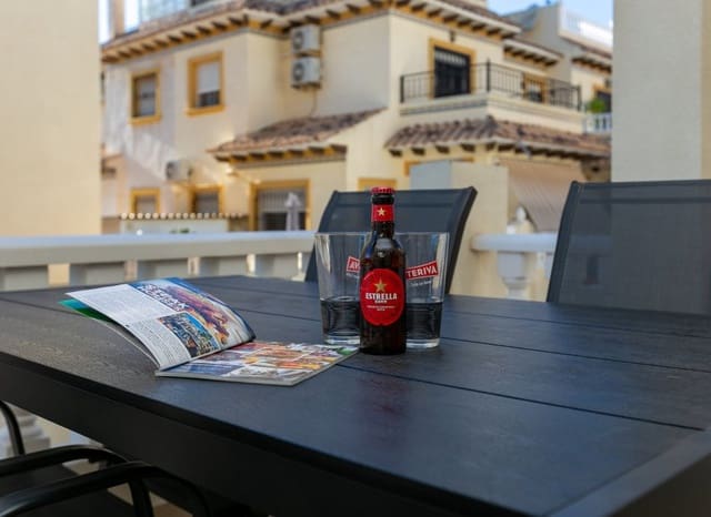 3 camera da letto Casa in vendita in Playa Flamenca, Orihuela con piscina - 224.500 € (Rif: 9814635)
