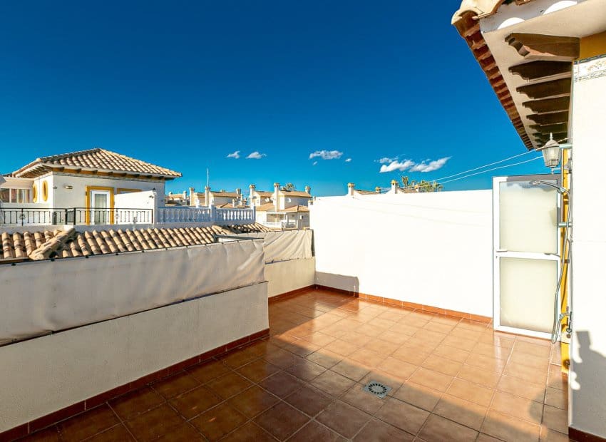 3 bedroom Townhouse for sale in Orihuela Costa with pool - € 224,500 (Ref: 9814635)