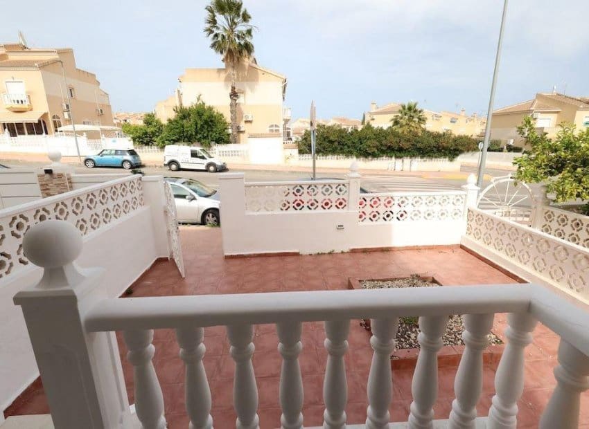 2 bedroom Apartment for sale in Dona Pepa with pool - € 179,900 (Ref: 9814636)