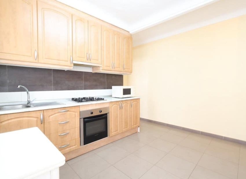 3 bedroom Apartment for sale in Torrevieja - € 165,000 (Ref: 9814637)