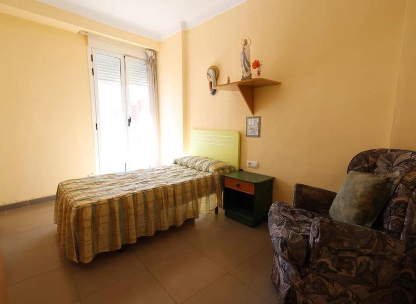 3 bedroom Apartment for sale in Torrevieja - € 165,000 (Ref: 9814637)