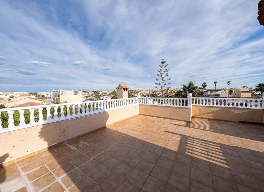 4 soveværelse Villa til salg i El Chaparral med swimmingpool - € 390.000 (Ref: 9815043)