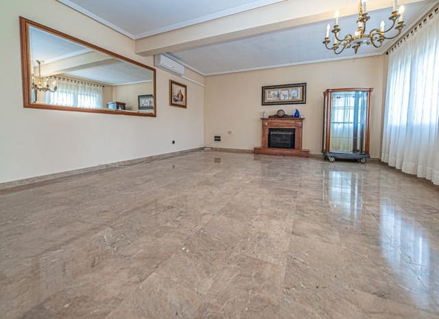 4 soveværelse Villa til salg i El Chaparral, Torrevieja med swimmingpool - € 390.000 (Ref: 9815043)