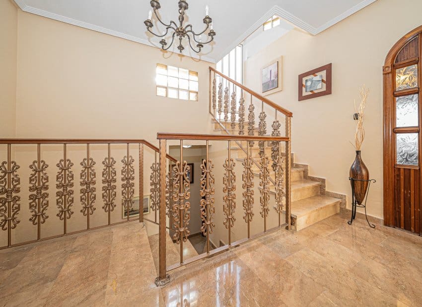 4 soveværelse Villa til salg i El Chaparral med swimmingpool - € 390.000 (Ref: 9815043)