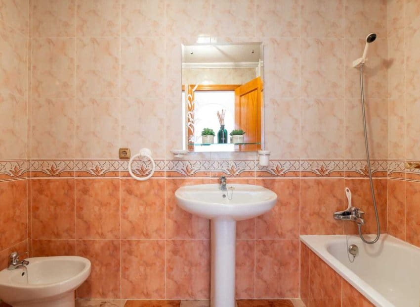2 bedroom Apartment for sale in Orihuela - € 139,950 (Ref: 9815044)