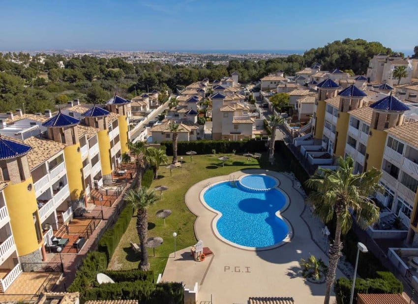 2 bedroom Apartment for sale in Orihuela - € 139,950 (Ref: 9815044)