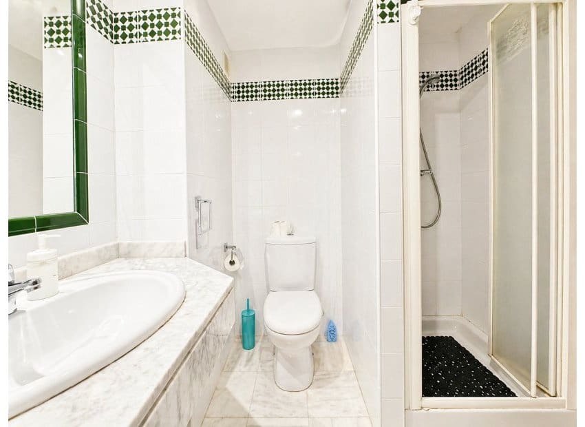 3 quarto Apartamento para venda em Torrevieja com piscina - 255 000 € (Ref: 9816631)