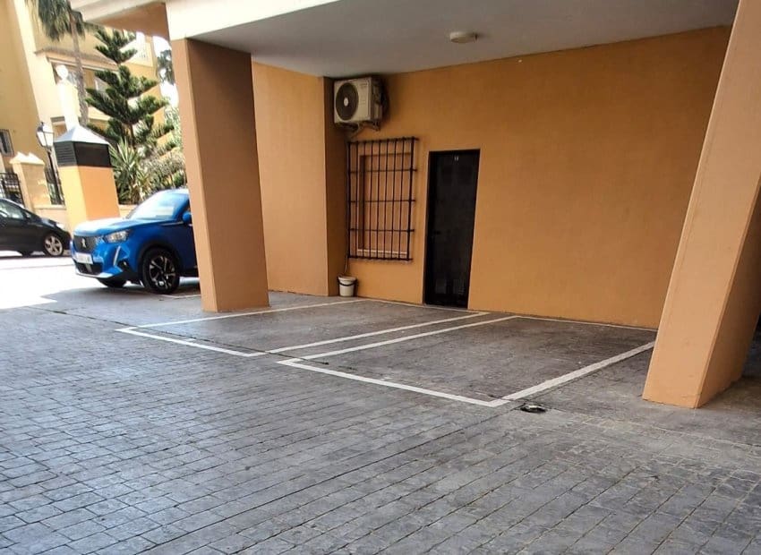 3 quarto Apartamento para venda em Torrevieja com piscina - 255 000 € (Ref: 9816631)