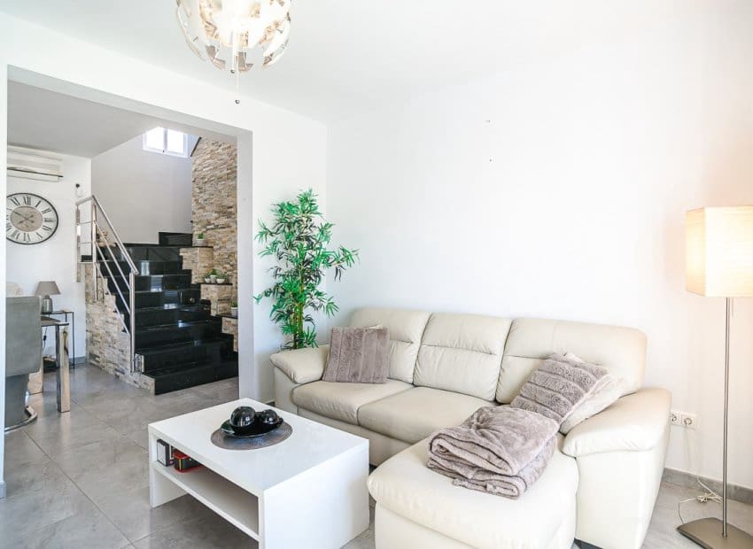 3 soveværelse Villa til salg i Algorfa med swimmingpool - € 229.500 (Ref: 9816632)