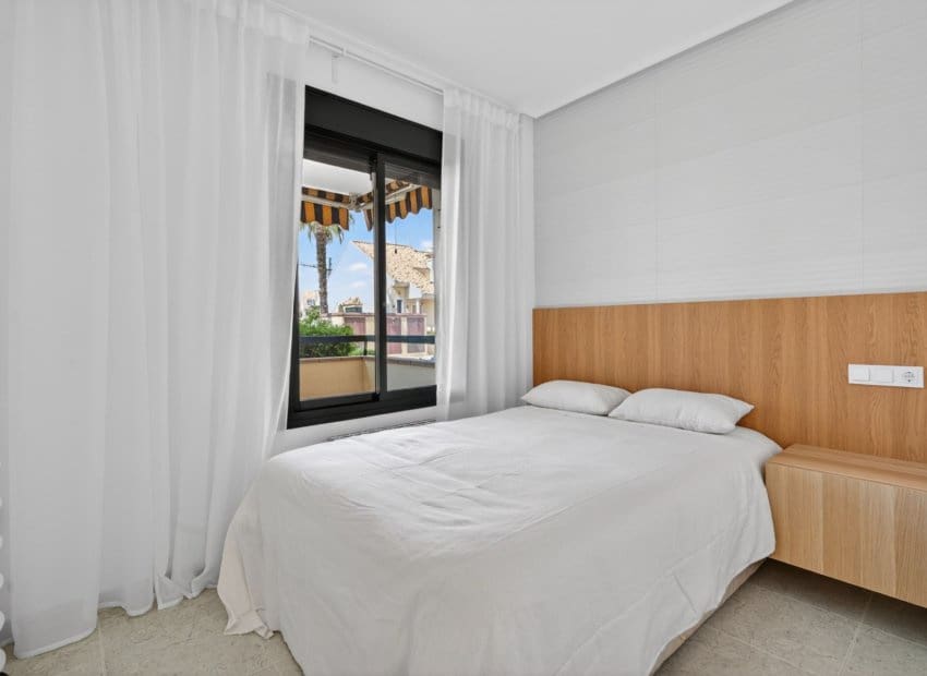 2 slaapkamer Appartement te koop in Campoamor met zwembad - € 249.000 (Ref: 9816634)