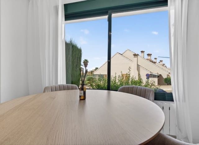 2 slaapkamer Appartement te koop in Campoamor, Orihuela met zwembad - € 249.000 (Ref: 9816634)