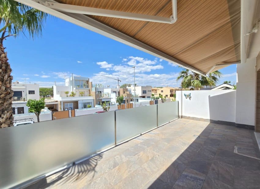 3 sovrum Villa till salu i Pilar de la Horadada med pool - 437 500 € (Ref: 9816635)