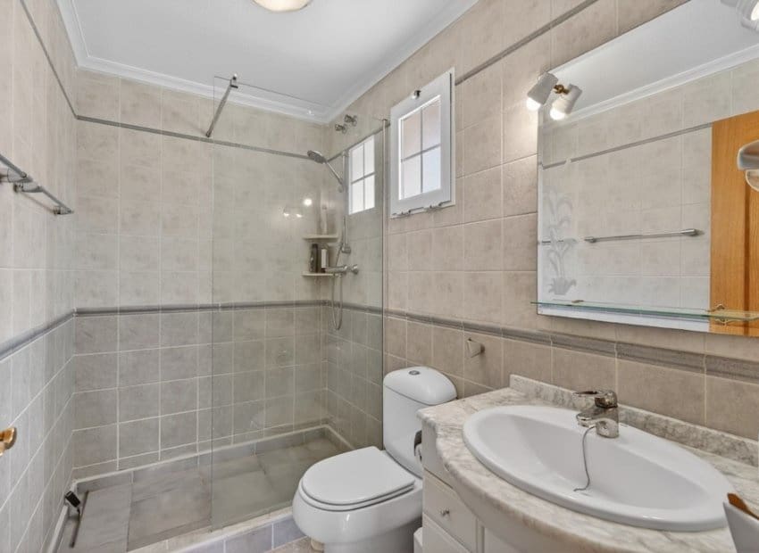 3 camera da letto Casa in vendita in Gran Alacant con piscina - 299.000 € (Rif: 9820883)