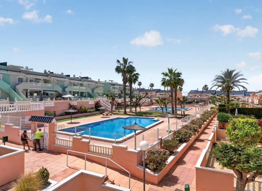 3 camera da letto Casa in vendita in Gran Alacant con piscina - 299.000 € (Rif: 9820883)
